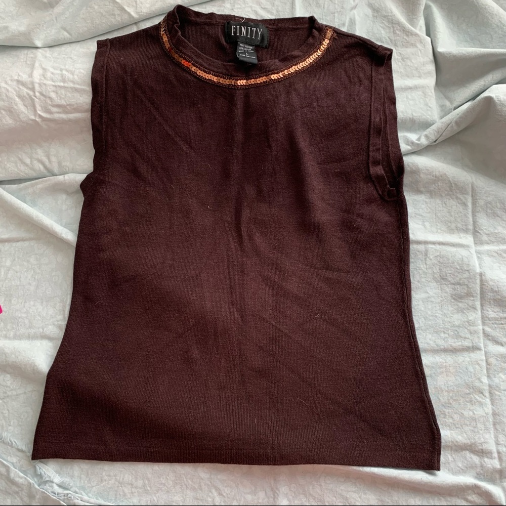 FINITY Embellished Neckline Tank Top sz L